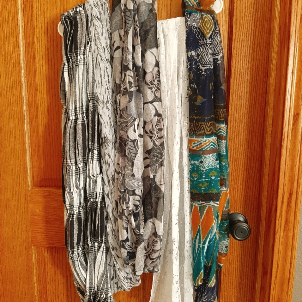 Lot of 5 Scarves!
